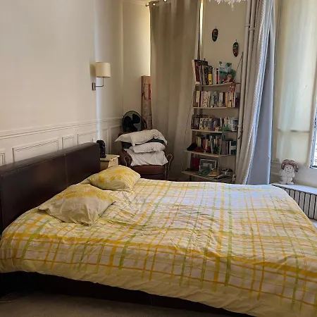 Lägenhet King Size Bed In Paris
